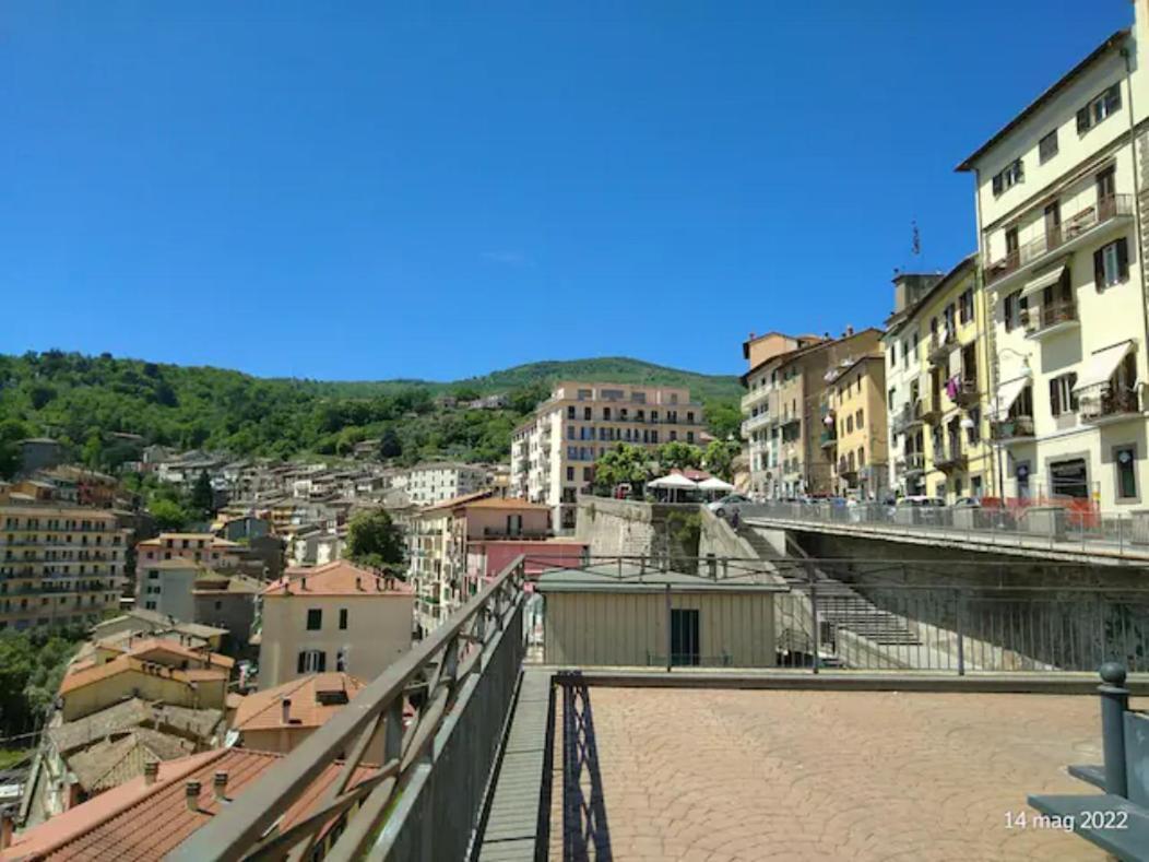 Alloggio Viola Nel Cuore Di Soriano Soriano nel Cimino Exterior foto